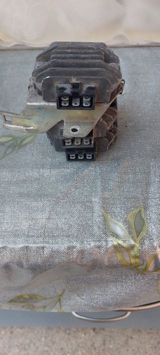 Regolatore Tensione Piaggio Liberty Beverly 125-20