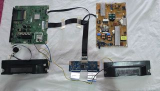 TV Samsung UE50ES5500 - Piezas