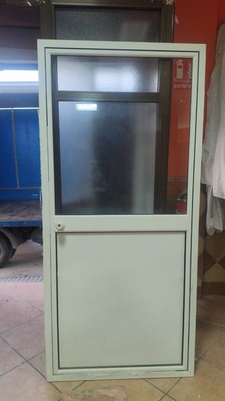 Puertas aluminio blanco - Exterior