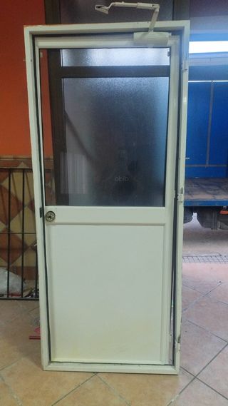 Puertas aluminio blanco - Exterior