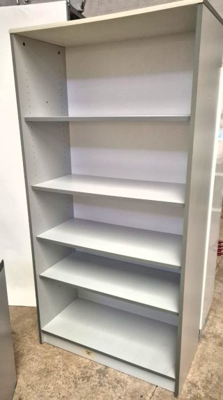 Mesa escritorio gris o estanteria