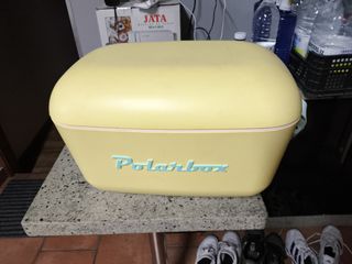 Nevera Polarbox amarilla