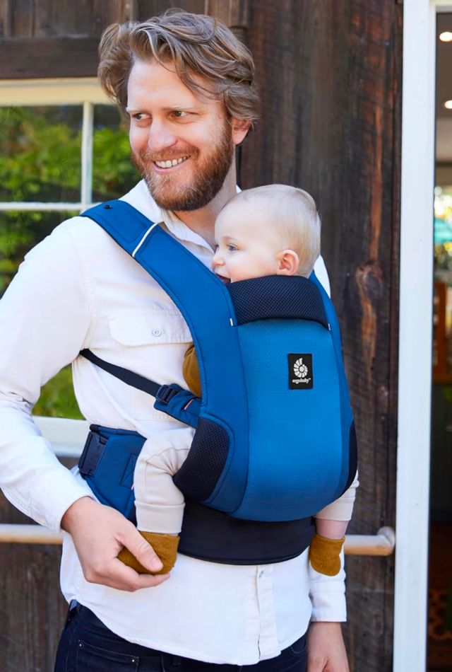 Ergobaby Portabebés Away azul porta bebés