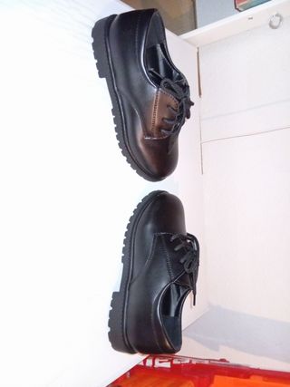 Zapatos negros niño