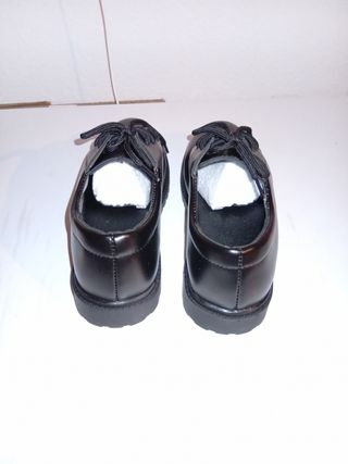 Zapatos negros niño