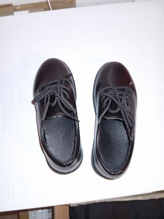 Zapatos negros niño