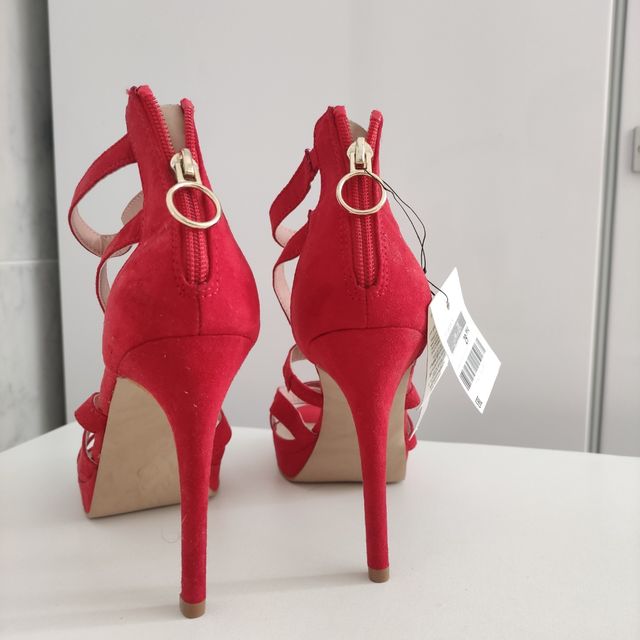 Sandalias rojas tacón alto - 39