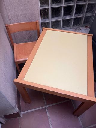Mesa y silla para niño