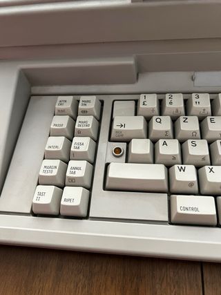 Olivetti ET 2500: Macchina da scrivere