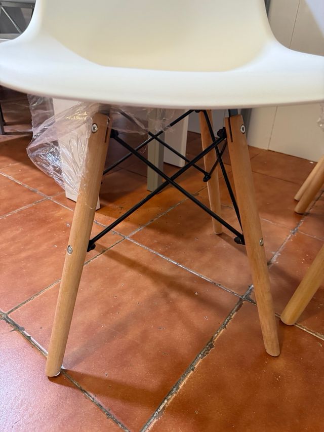 OFERTA MESA REDONDA + 4 SILLAS 80cm NUEVO