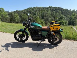 Triumph Bonneville T100 - Verde
