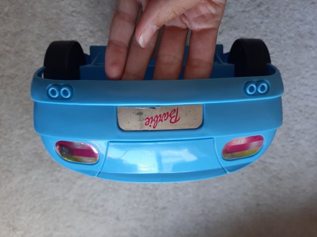 Coche azul de Barbie Mattel