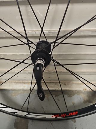 Rueda Carretera delantera