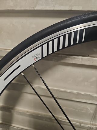 Rueda Carretera delantera