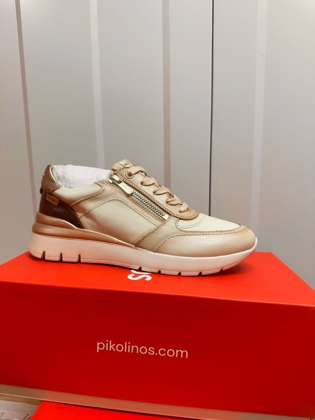 Zapatillas Pikolinos beige