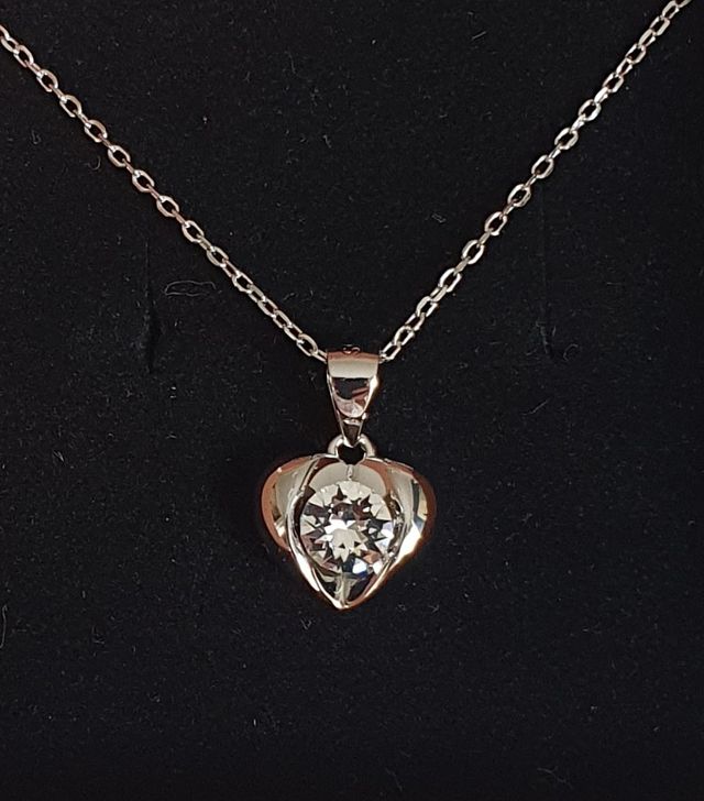 Colgante ORO BLANCO CORAZÓN