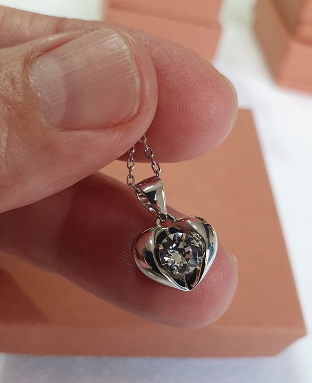 Colgante ORO BLANCO CORAZÓN