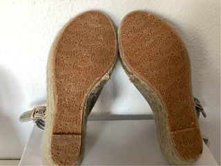 Cuñas Gioseppo gris plata nº 36 - Nuevas con etiqu