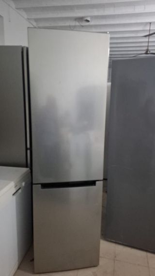 Nevera - Refrigerador Acero