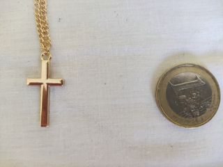 Crucifijo dorado con cadena y cierre - Nuevo