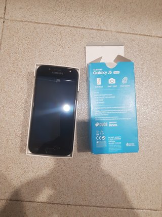Samsung Galaxy J5 J530 - Negro