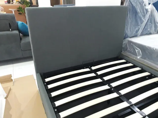 CAMA CON ARCÓN TELA GRIS OSCURO