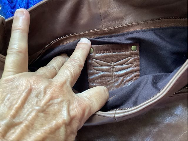 Bolso Marta Barón piel marrón. Antirrobo.Nuevo