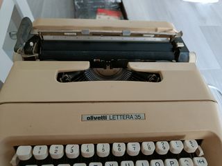 Olivetti Lettera 35 - Máquina de escribir