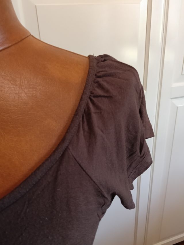 Camiseta marrón de manga corta