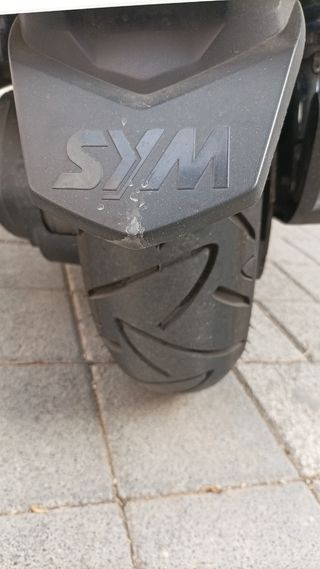 SYM Joymax 300i ABS - Scooter
