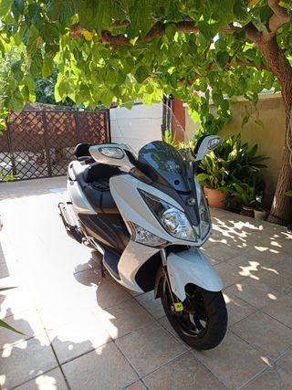 SYM Joymax 300i ABS - Scooter