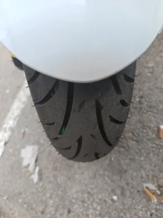 SYM Joymax 300i ABS - Scooter