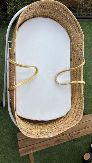 Moisés mimbre c/ ruedas 70x40cm