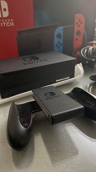 Nintendo Switch roja + Animal Crossing + protector