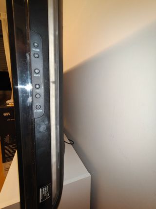 TV Philips Negra.42 pulgadas + Fire TV 4K + Mueble