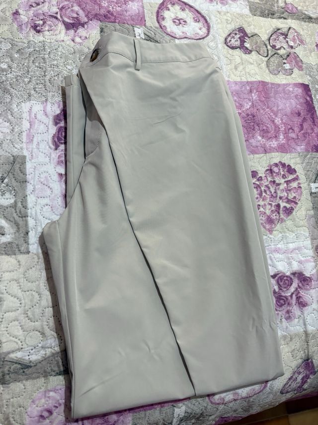 Pantalones anchos beige nuevos