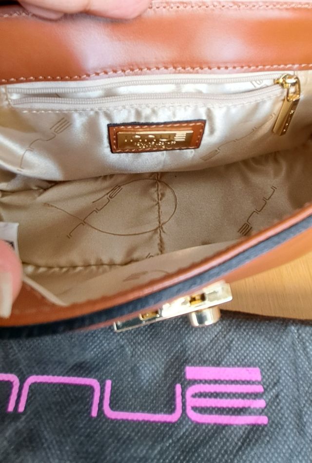 Bolso innue marrón