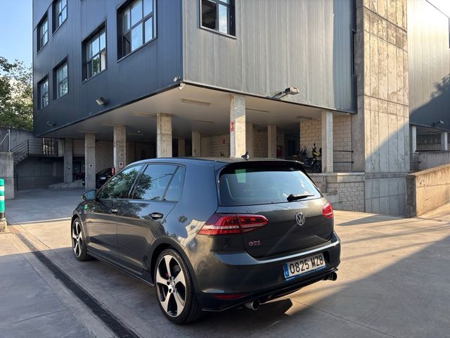 Volkswagen Golf GTI 2.0 TSI 230cv Perfomance DSG