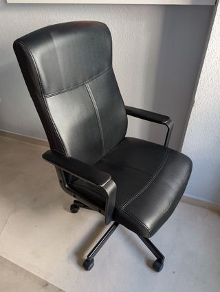Silla escritorio negra IKEA MILLBERGET
