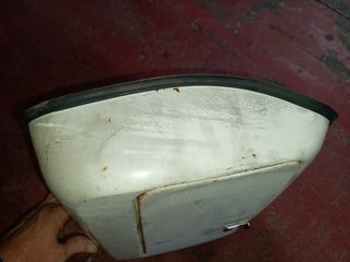 Baúl Vespa 200 delantero