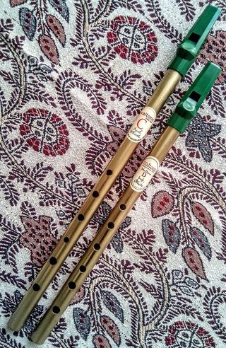 Pitos Latones Irlandeses de Walton en C/Do y D/Re