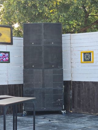 Alquiler equipo sonido e iluminación