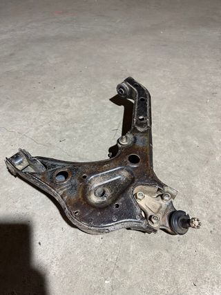 Brazo suspensión izquierdo Suzuki Vitara