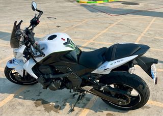 Kawasaki Z750 2010 – 38.545km | ITV 2026 + Extras