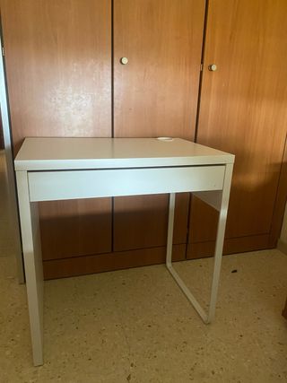 Mesa escritorio blanca metalica