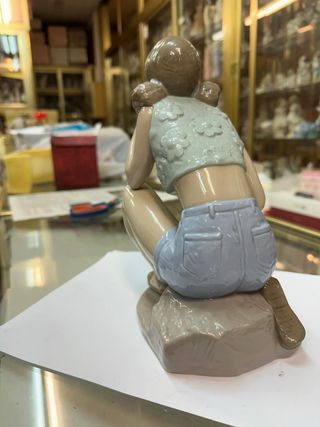 Figura Nao de Lladró: Chica veraniega