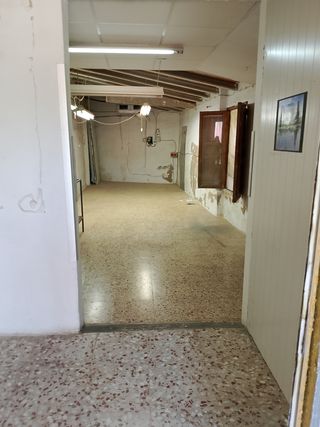 Alquiler local oficina finca privada