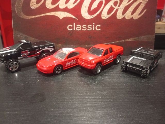 Mini Carros Coca-Cola: 4 unidades