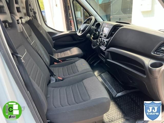 IVECO Daily 2.3 TD 156CV 12 M3 
