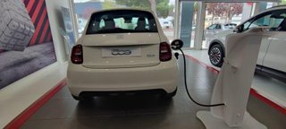 Fiat 500e 320km 85kW (118CV) Red